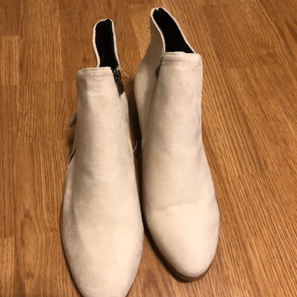 ankle boots